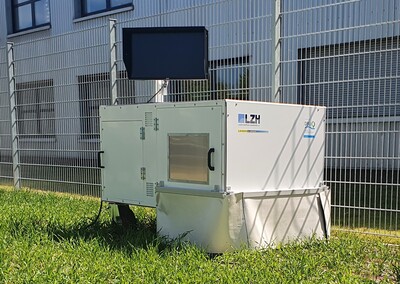 Laserbehandlungsgerät - © Hendrik Hillebrand Laserbehandlungsgerät